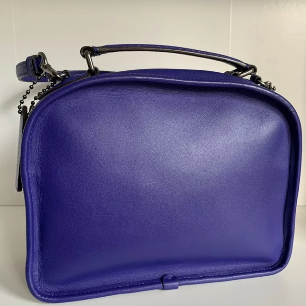 Coach lunch pail box purse great condition purple - Picture 3 of 8